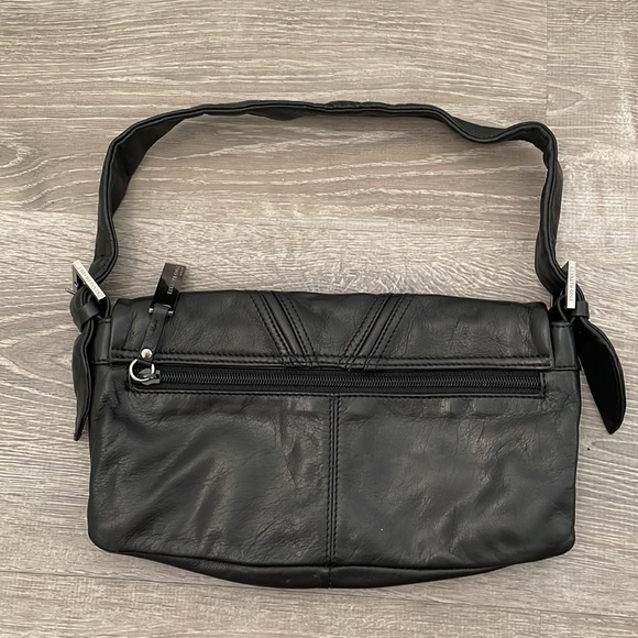 Black Purse - Picture 2 of 7